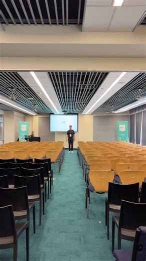 Try wiping the smile off Sam’s face. Back in schools this past week kicking off 2026 and honestly, it’s been the best. Conversations that matter. Skills that matter. Future-ready students. 💙 | Cyber Safety Project