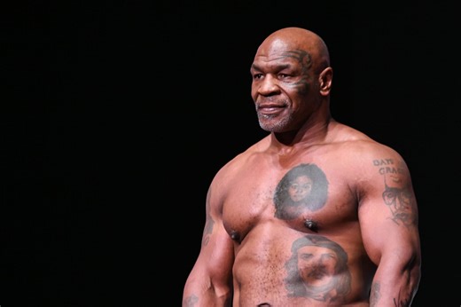 Mike Tyson reveals likely Floyd Mayweather fight date in first reaction to Manny Pacquiao rematch rumors