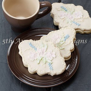 1.6K views · 31 reactions | Learn how to create these Enchanting Two Tone Brush Embroidery Cookies! I'll take you step by step with my royal icing decorating tutorial: https://youtu.be/PmHFIpXuOHI | Bobbie's Baking Blog | Facebook