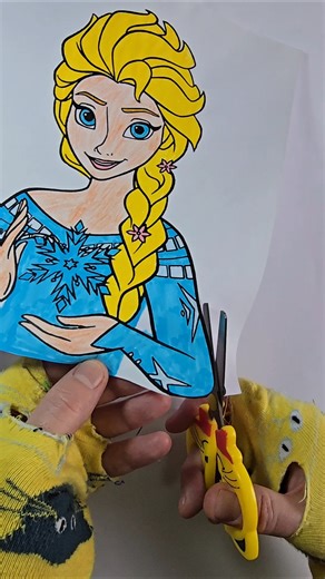 Paper Cut ✂️ Elsa - Frozen #diy #satisfying #shorts #frozen #papercraft