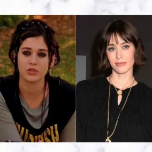 Young Janis Ian meets her older self Lizzy Caplan #MeanGirls #Movies #ThePlastics #Cliques