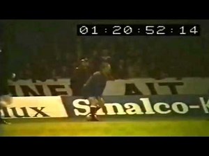 Willie Johnston sitting on the ball Vrs Bayern Munich 1972