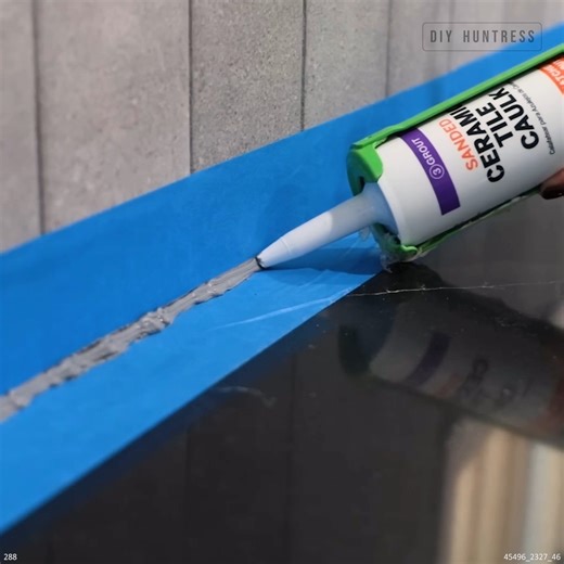 15K views · 178 reactions | DIY Backsplash Makeover You HAVE to See #backsplash #tiling #kitchenmakeover #kitchenbacksplash | DIY Huntress | Facebook