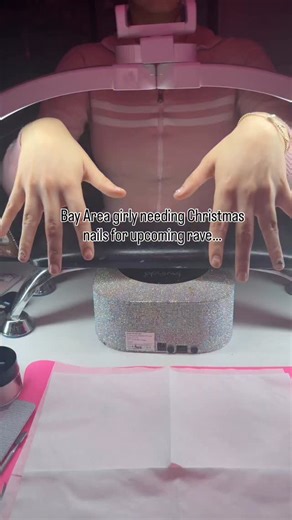 Bryana Sosa on Instagram: "THIS SATURDAY WITH @thebayzbackyard 🎄🎁 Book with @naillabgissell 🤍❄️"