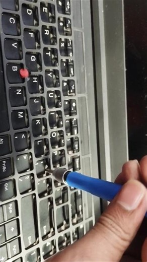 laptop keyboard mein screw lock #repair #fixing #computer #repairshorts #thinkpad #keyboardlock