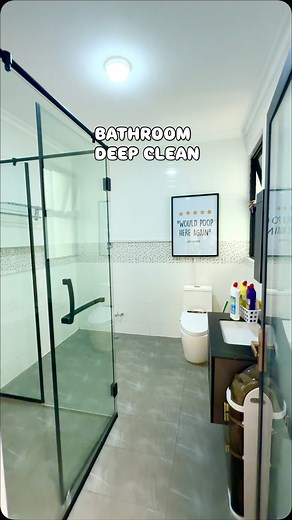 53K views · 3.6K reactions | The one with the clean bathroom  Today I wasn’t just cleaning,I was DETAILING ✨ Every corner, every hinge, every tiny forgotten spot got its moment with VIM. Ocean Breeze in the toilet + ice cubes + 15 minutes = spotless. VIM Scrubbing Powder on the floors = chef’s kiss. When it’s VIM, it shows. #whenitsvimitsclean #cleaningmotivation #bathroomcleaning #cleanwithme | Akoko Valery Oyugi | Facebook