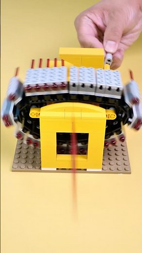 Building a LEGO machine gun… #lego #legomoc #satisfying