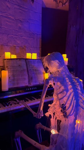 My Piano Playing Skeleton Animatronic “Franz Macabre” #diyhalloween #spookyseason