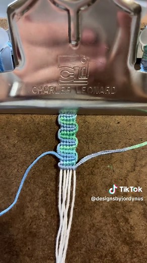 Vertical Wave Bracelet Tutorial and Patterns | Friendship Bracelet Ideas