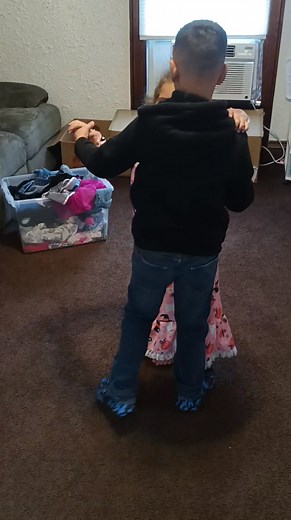 😆 you already know what's up when it's 10am on a Saturday and mom throws on the jams... | Jennifer Clark