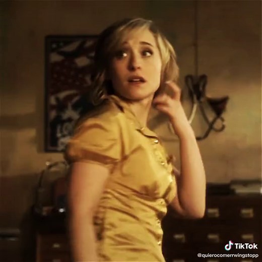 Smallville Clark and Chloe Kiss Scene Compilation