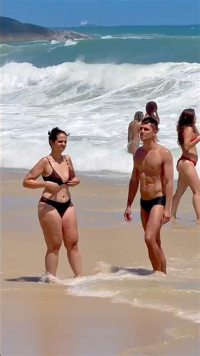 🇧🇷 Arpoador Beach A Wavy Day