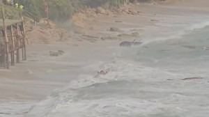 618K views · 2.7K reactions | ⚠️ Una inusual marea destroza pasarelas...