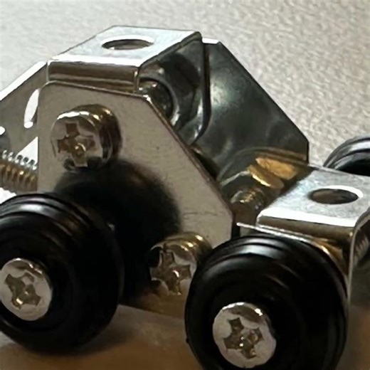 Meccano Like Small Car ( Timelapse )