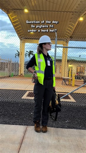 Sometimes you gotta class it up when you work a job that has you dressing like a man 24/7. Pigtails and sparkles here and there remind you that you’re still just a girl. #airport #aviation #pigtails #justagirl #kauai
