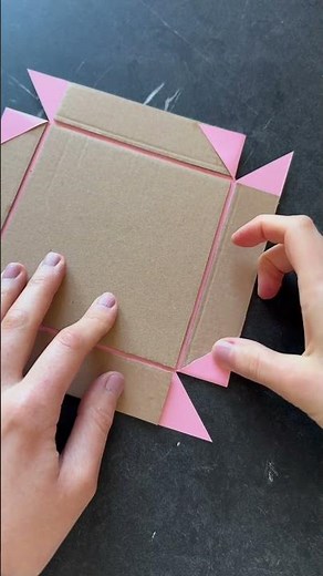 Person makes a DIY jumping explosion gift box!