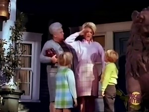 The Ghost & Mrs. Muir ( sitcom 1968–1970) by Entertainment Unlimited - Dailymotion