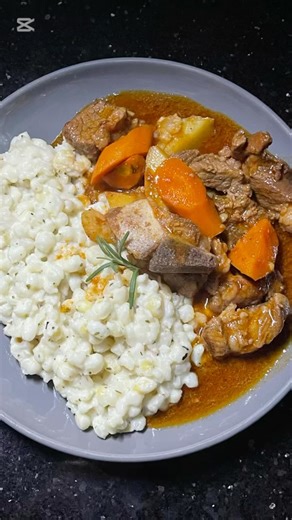 Hearty creamy samp and beef stew 🥘 . #beefstew #easyrecipes #healthyeating | Rachael M Mwanangombe