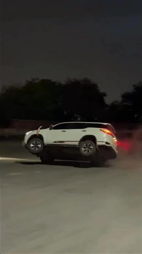 Toyota Fortuner Is Not a Safe Car 😨 #shorts #fortuner #trending