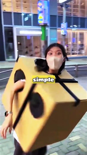 Japan's Strangest Girl Put Your Hand Inside The 🎁 Box #shorts