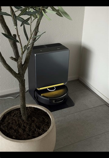 #ad Most people think productivity is about doing more. But for me, it’s about removing friction. Creating an environment where everything around you just works, without needing your attention. That’s exactly where the Narwal Flow 2 fits in. While I’m focused on my routine, my work, my training… it’s quietly handling everything in the background. No distractions. No effort. Just consistency. Built to see more, think deeper, and clean smarter, it adapts to your space and keeps improving over time