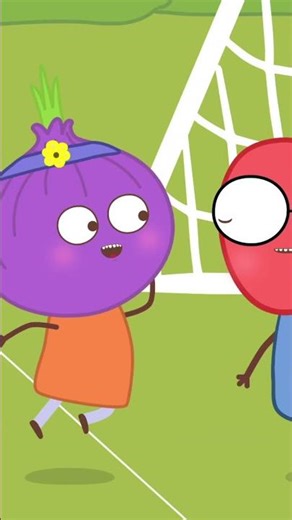 Hatch’s Funny Mistake Costs a Goal! ⚽#cartoonseries #animatedcartoon #ytshorts #yolkiaurhatch