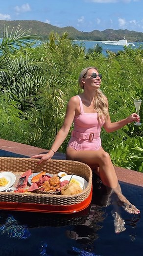 Anna Bey | Who else can relate? 🤣 If you want to watch the full video on all of my packing hacks that ALL women need to know (carry-on & checked in... | Instagram