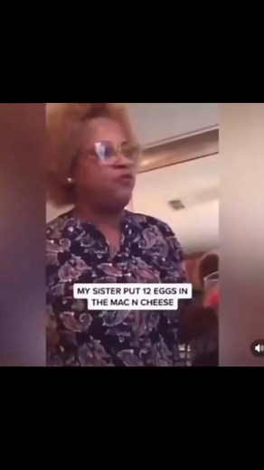 Don’t start experimenting on Thanksgiving, Lmfaoooo I’m hollering 😂😂😂😂 | Pamela Brooks