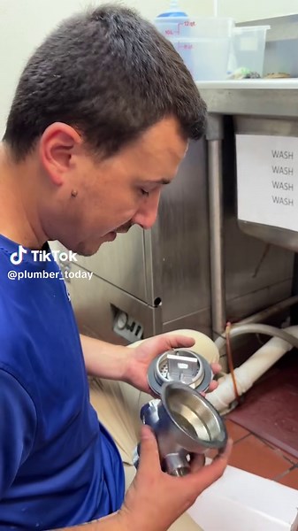 Common Plumbing Problems That Make You Second-Guess