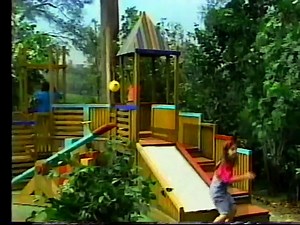 Sesame Street - Looking for Bananas/Oscar Helps Ruthie