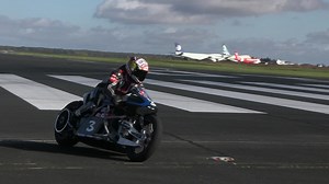 France, Chateauroux airfield, November 2020: the first of a long line of world speed records ⚡️🏆 #Voxan #Wattman #WorldSpeedRecord #fastest #motorcycle #motorbike #twowheels #2wheels #ebike | Voxan Motors