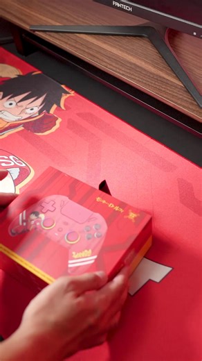 Welcome to the Egghead Era of gaming ⚡ With NOVA PRO WGP14V2 – Luffy Arc Egghead Edition, control isn’t just precise, it’s revolutionary. Just like Egghead Luffy, this controller brings unstoppable momentum, fast reactions, and bold evolution straight to your gameplay. Touchpad responsive like lightning 🎮 Anti-drift Hall Effect sticks for zero compromise 🎮 Quick-trigger locks for faster shots and combos 🎮 Ultra-sensitive gyroscope for smooth, fluid movement 🎮 Dual-mode BT connection — consol