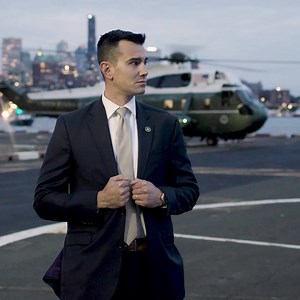 122K views · 2.5K reactions | Establishing a landing zone in a city as populated as New York is complex and requires numerous agencies to communicate and coordinate to ensure it is successful. Thank you to all of our partners who participated in setting up this critical LZ. #NYPD #FDNY #USCG #UNGA #UNGA78 | United States Secret Service | Facebook