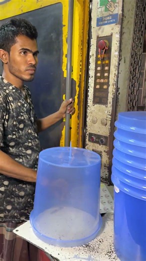 This powerful machine turns raw plastic into strong containers instantly!
