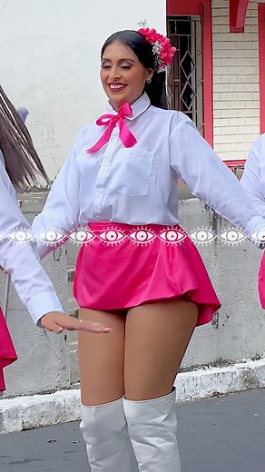 😱A Lady in Motion: Hypnotizing!💃✨🇸🇻 - #girls #dancing #beauty #parade #dancers -Dancer of INA Latin Band (@fansdestacados EJX) | EJX