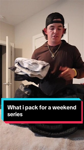 What I Pack for a Weekend Trip: Minimal Travel Packing List