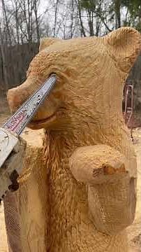 carving a tree stump into a bear for a cabin. #chainsawcarving #chainsaw #asmr #sculpture
