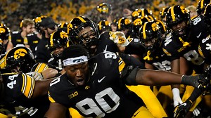 Iowa football vs. Minnesota highlights. Hawkeyes maintain Floyd of Rosedale with 41-3 win
