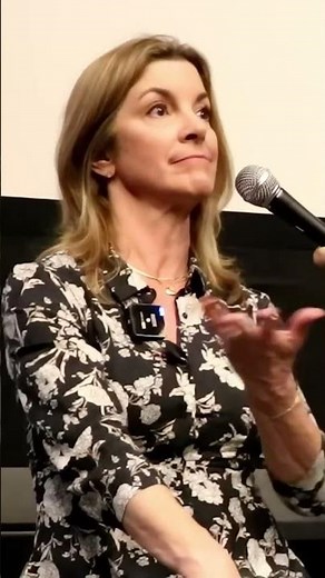 In a heartfelt moment captured during The Carpenters’ 55th Anniversary Celebration, Cynthia Gibb