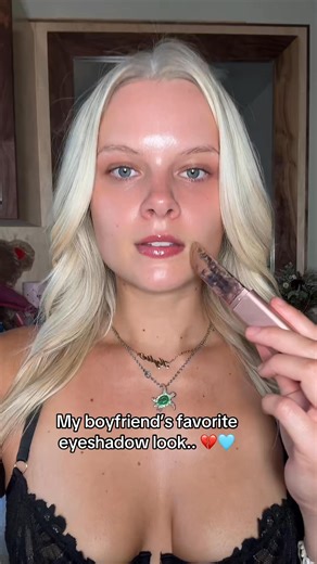 He said he wanted to make me feel pretty with this crazy eyeshadow 凉冀 | Kylie Larsen | Facebook