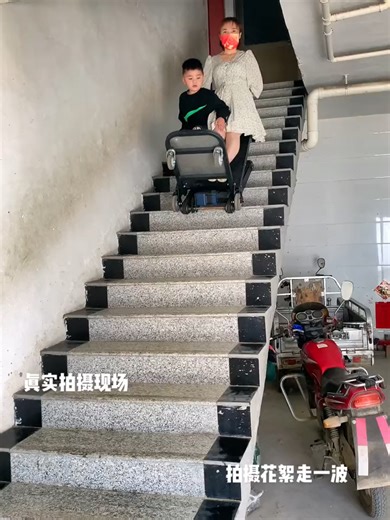 电动履带爬楼机，载重800斤，平稳上下楼，防滑不溜坡，点触开关随走随停 #Hand #Van #cách duy chuyển những đồ nặng