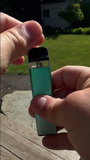 XROS (Cross) 3 Mini Device - How To Remove Drip Tip - Snapping Method