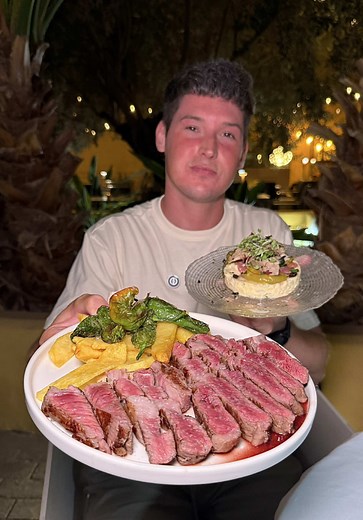 Terraza Secreta en El Carmen: Tapeo y Cócteles Imperdibles