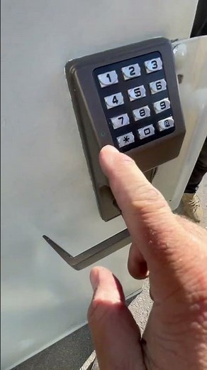 Trilogy 2700 keypad how to change the master code