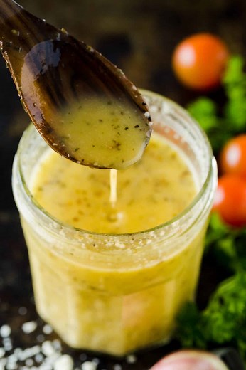 The Best Homemade Italian Dressing I've EVER had! 🤩 RECIPE: https://natashaskitchen.com/italian-dressing/ | NatashasKitchen.com