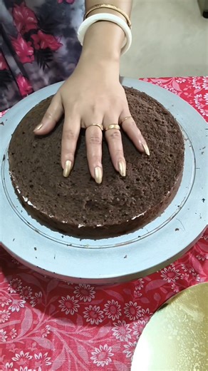 chocolate cake layer cutting #shorts #youtubeshorts #chocolatecake #layercutting 🤎🍫🔪