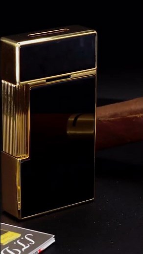 Accessory Aficionado: S T Dupont Biggy Blue Lacquer & Gold Lighter