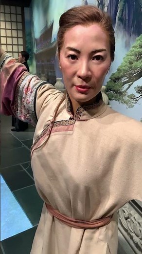 【 Hong Kong 香港 】Michelle Yeoh 楊紫瓊 ミシェル・ヨー Crouching Tiger グリーン・デスティニー Yu Shu Lien マダム・タッソー 蝋人形館
