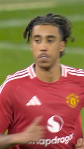 Rep Leny Yoro in Roblox 💪 Suit up in his United colours and take on the game 🔴⚫️ #MUFC #ManUtd #roblox #manchesterunited #followersreels | Machester United Updates.