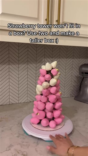DIY Strawberry Tower: How to Make Tall Boxes for Cakes and Desserts
